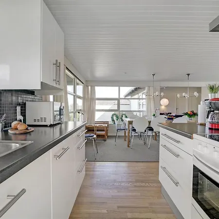 Evald - 200m From The Sea By Interhome