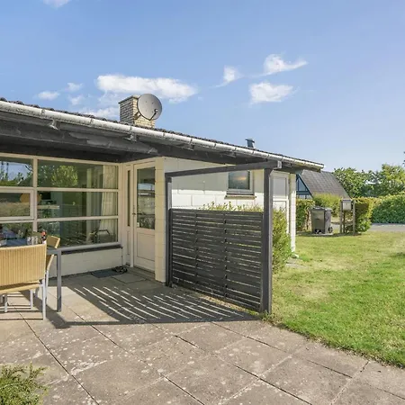 בית נופש Evald - 200m From The Sea By Interhome Bro (Funen)