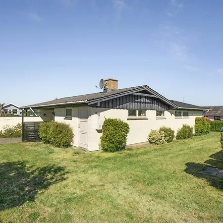 Evald - 200m From The Sea By Interhome *