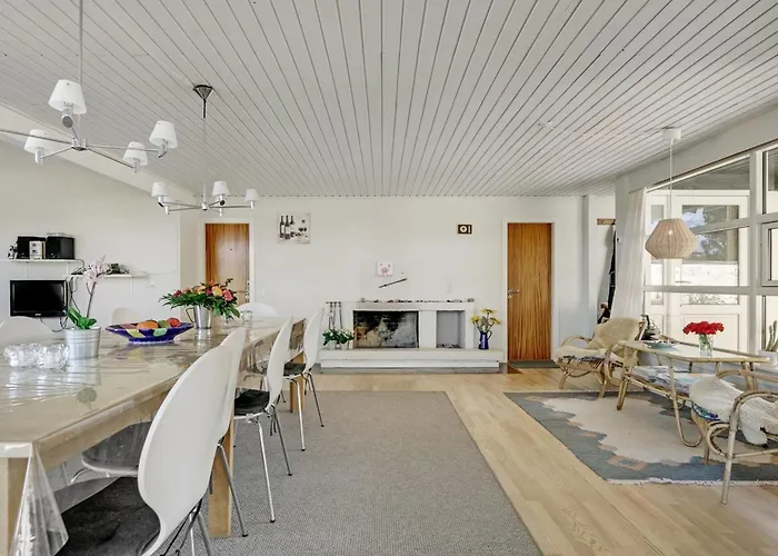 Evald - 200m From The Sea By Interhome