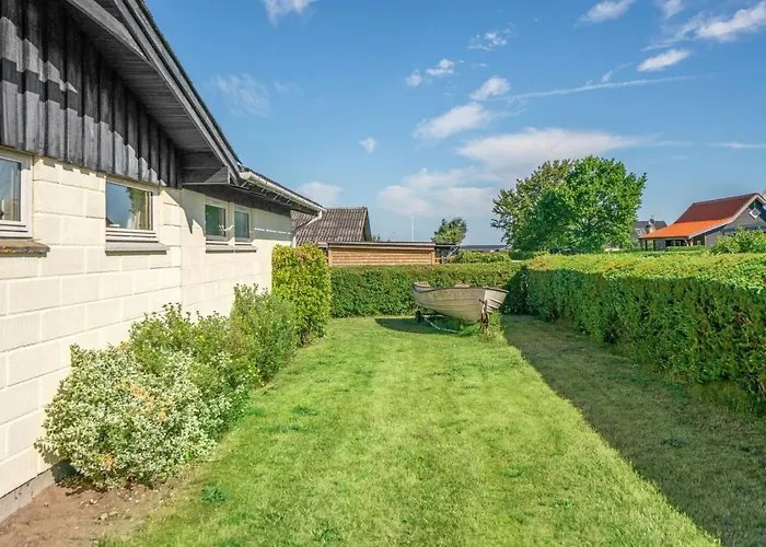 Feriehus Evald - 200m From The Sea By Interhome Bro (Funen)